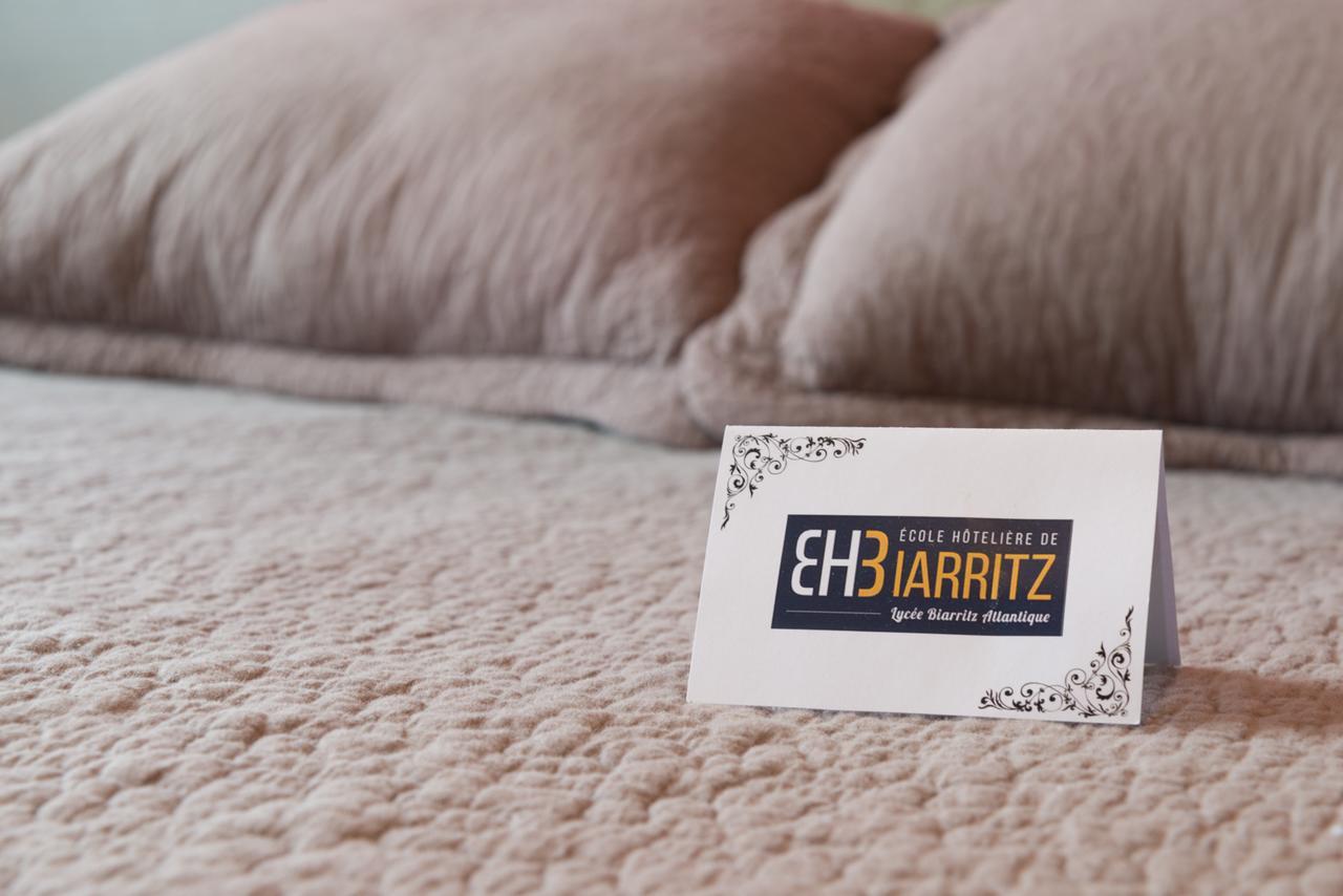 Hotel Biarritz Atlantique - Lycee Hotelier - Management School ภายนอก รูปภาพ